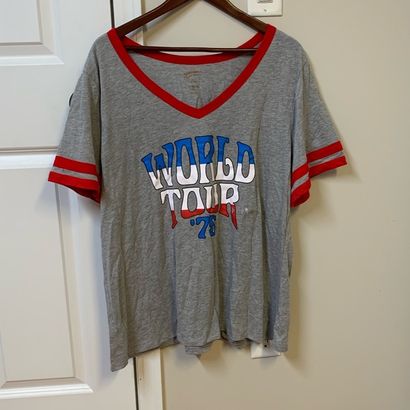 junior plus tops